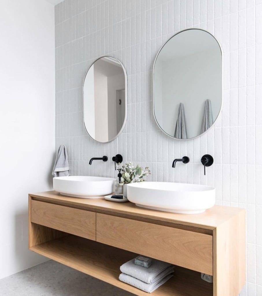 coastal bathroom styling