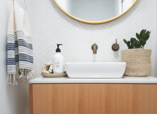 Powder room