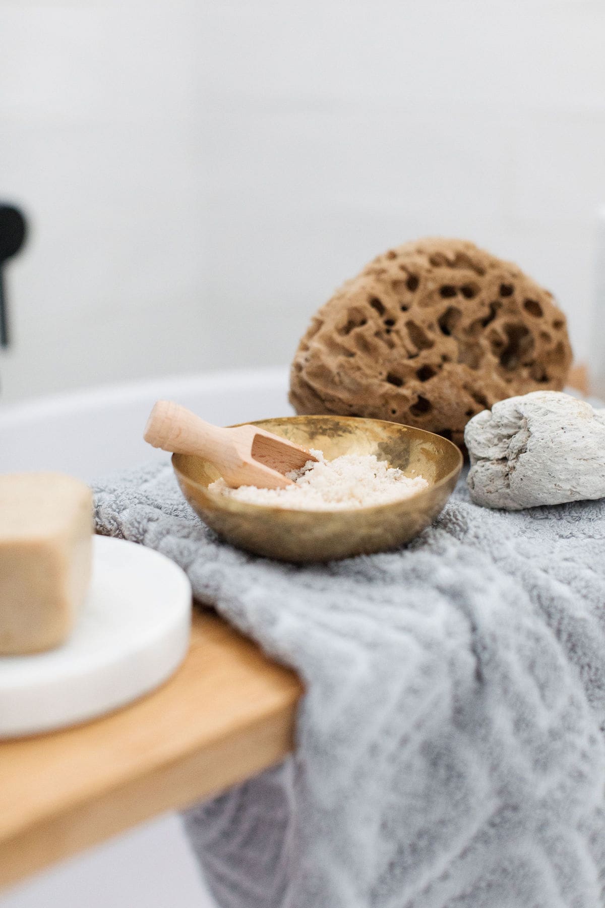 Simple and timeless, make a bath tray