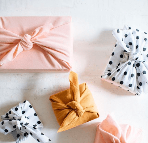Fabric christmas furoshiki technique