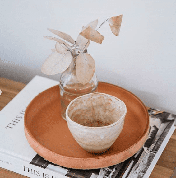 Stunning leather tray