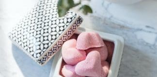 Bath bomb feature image