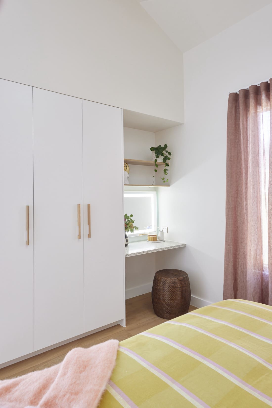 Built in wardrobes with makeup area