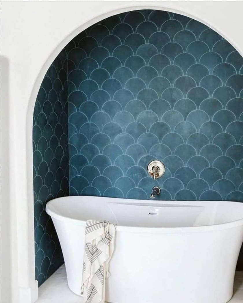 Mermaid_ayla_Blue bathroom tiles
