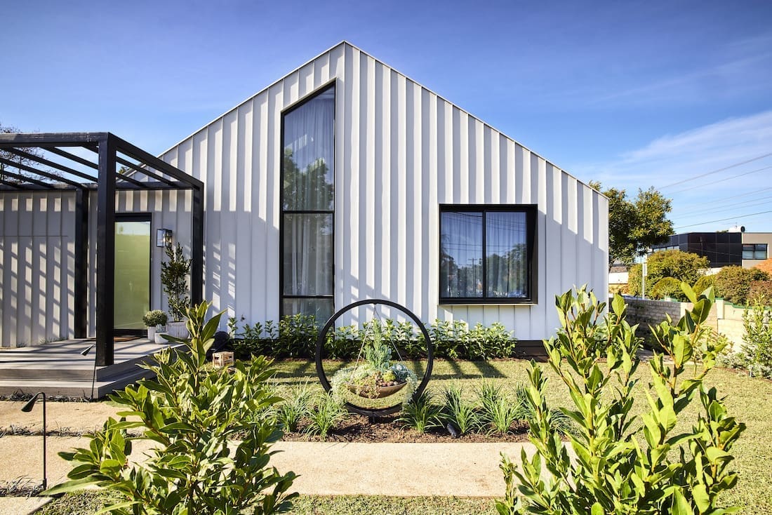 House with standing-seam Colorbond clad façade