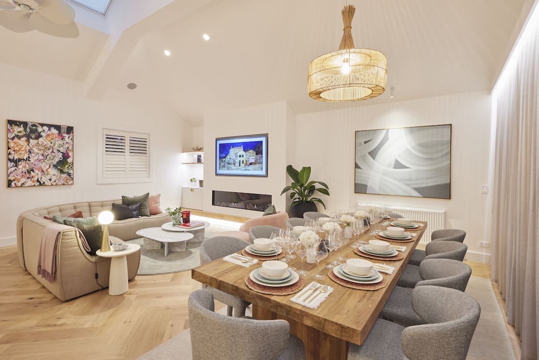 Dining room with basket pendant light