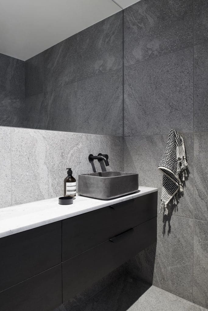 Dot+PopAlbertParkHometour_ terrace house renovation _powderroom