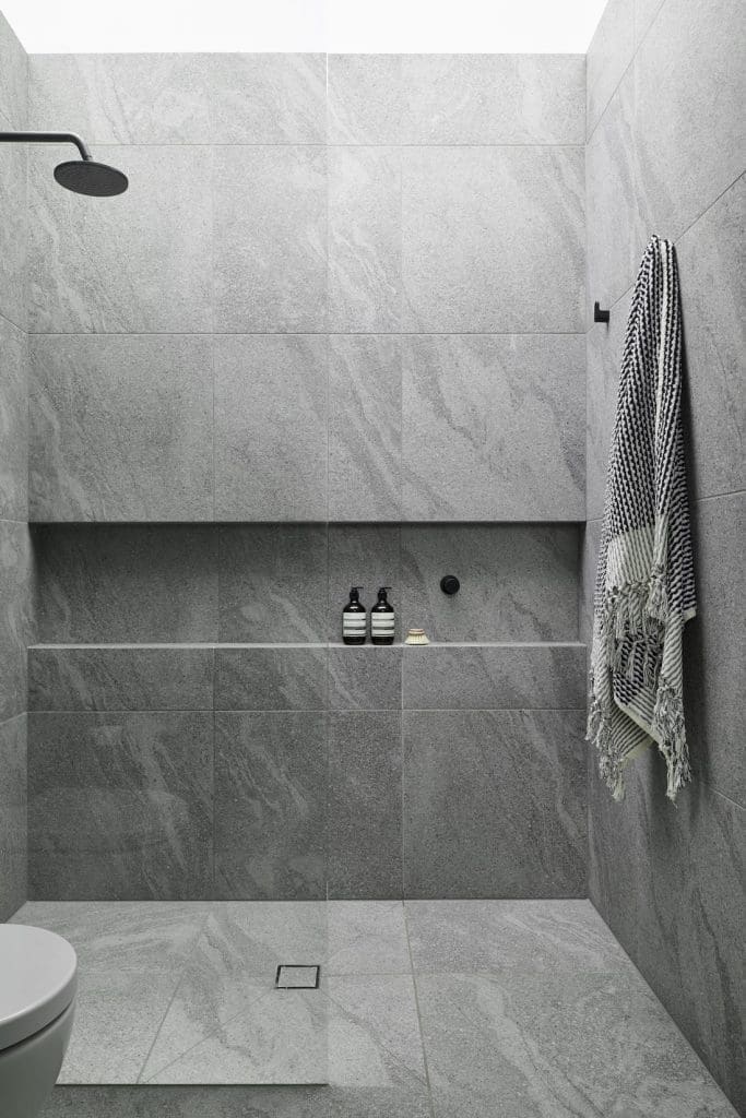 Dot+PopAlbertParkHometour_terrace house renovation_shower