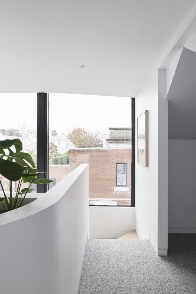 Dot+PopAlbertParkHometour_ terrace house renovation _stairtop