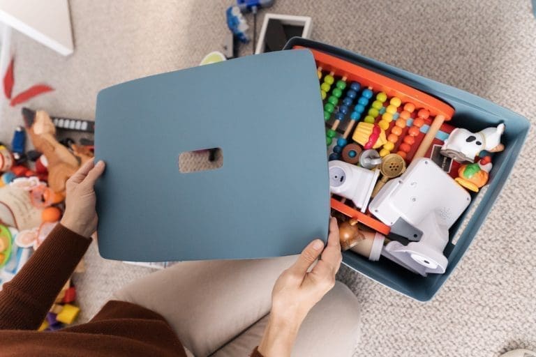 Create toy rotation system