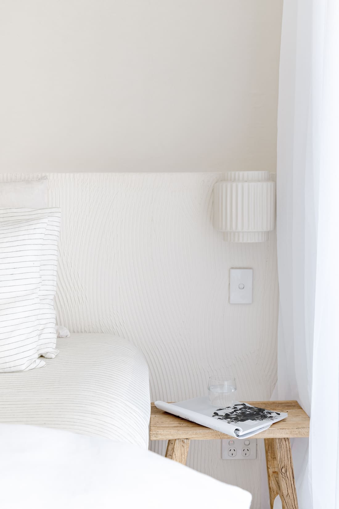 Otsumigaki plaster bed head