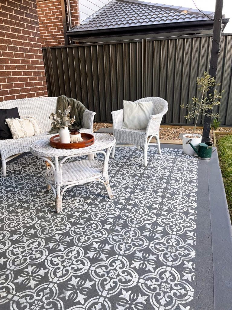outdoor floor detailing