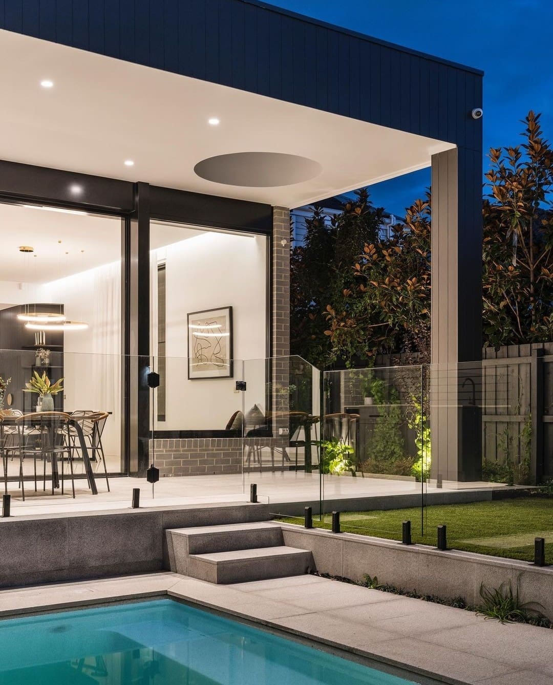 Undercover outdoor kitchen with round skylight
