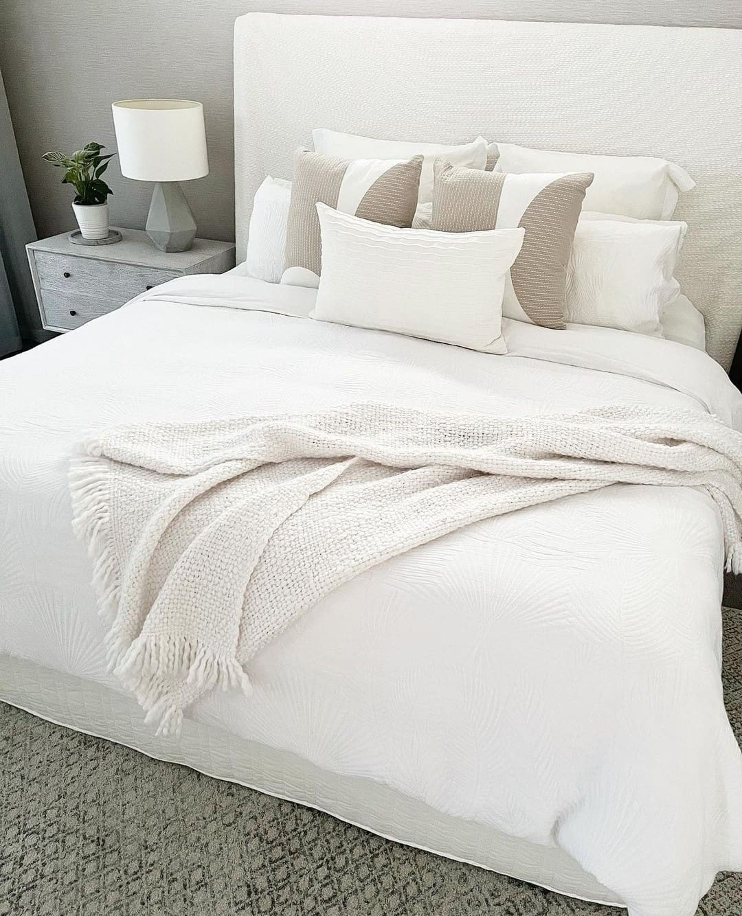 beige bedroom cushions _ King bed cushion styling