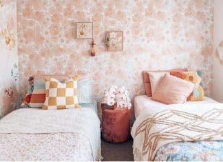 Tween girl bedroom