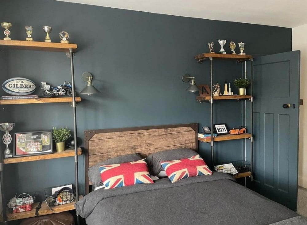 Industrial style tween boy bedroom
