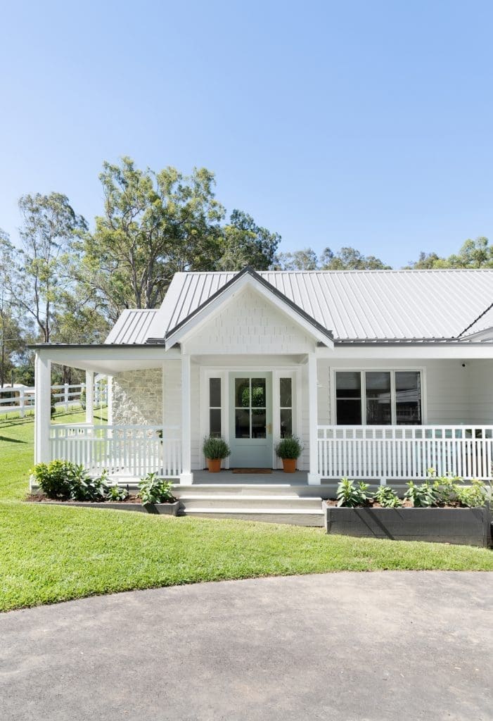 Front Porch Brookfield home - facade of home