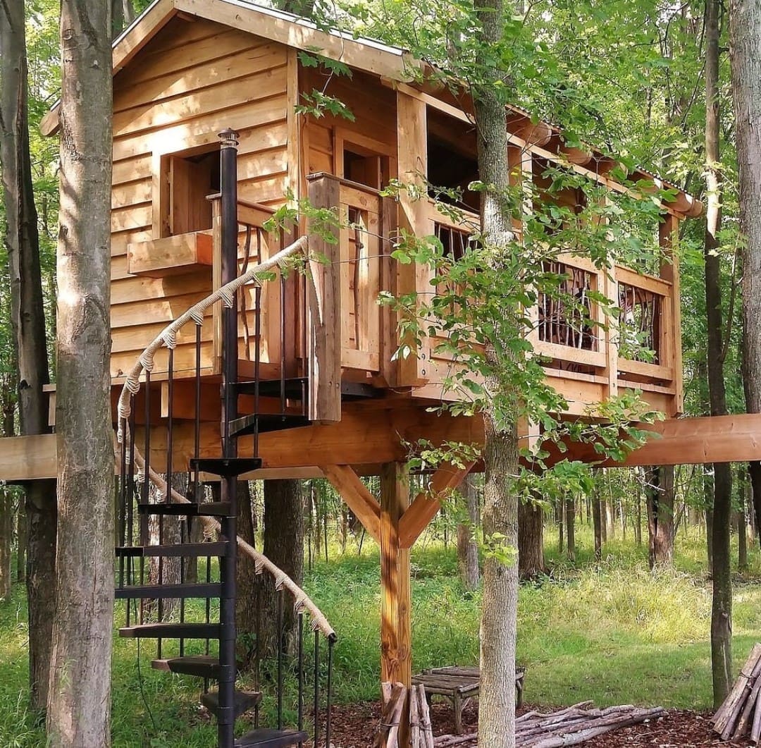 Tree house man cave