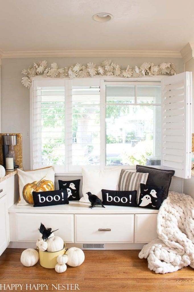 halloween cushion styling