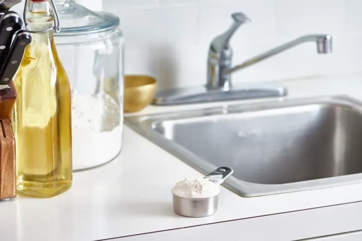 flour cleaning hack