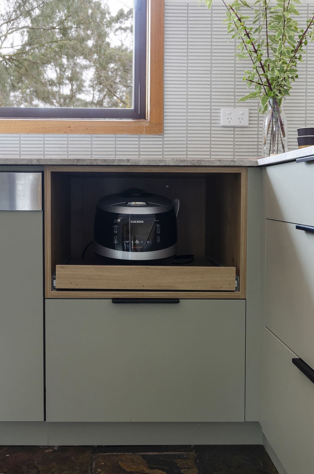 rice cooker storage