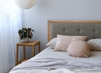Tufted headboard queen size bed