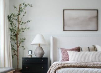 Elegant bedroom with earthy elements