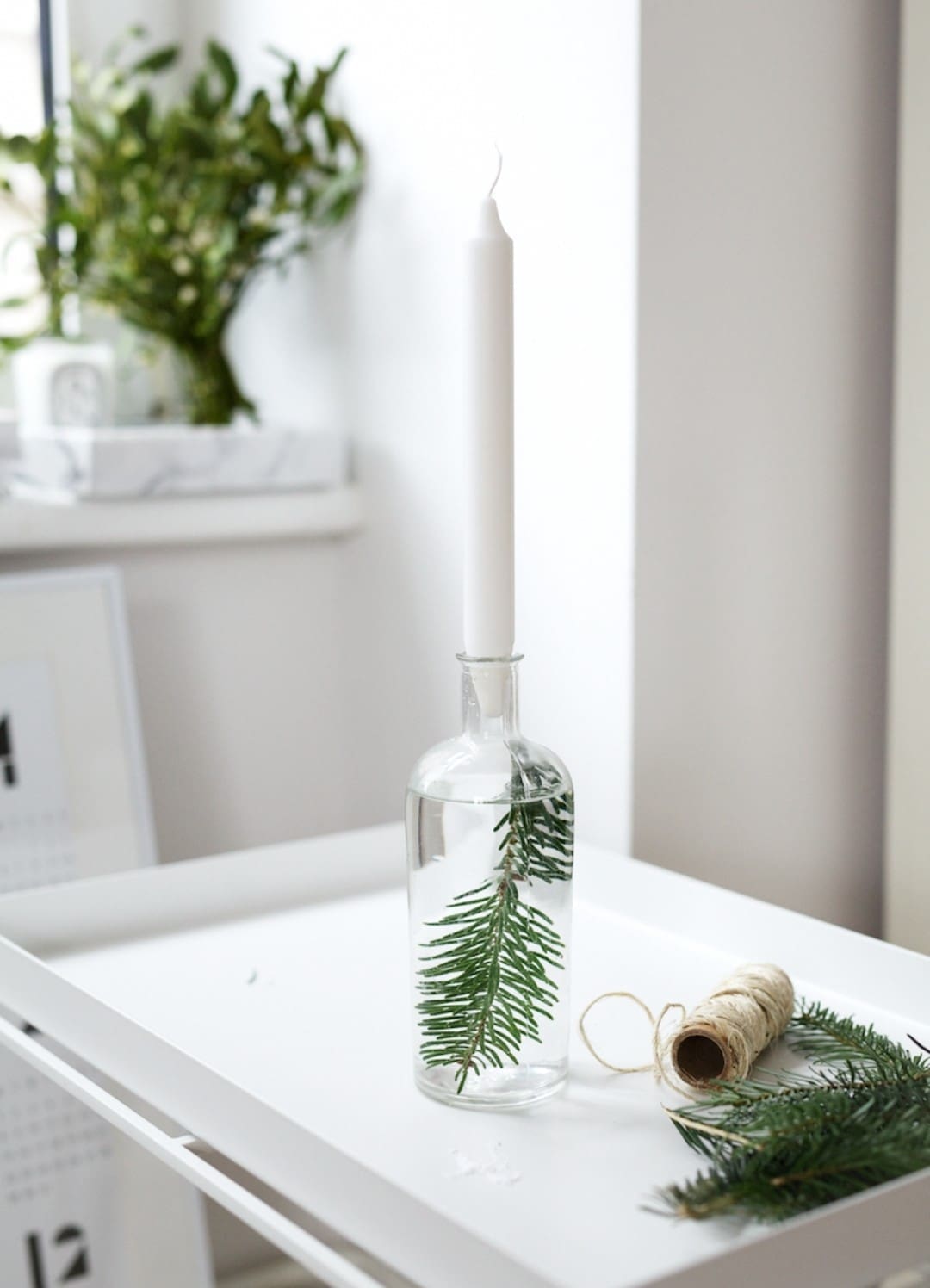 Pine candle holder