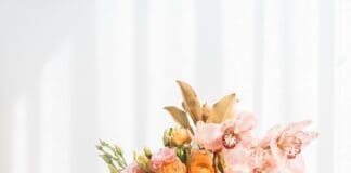 50+ top items in home decor: Add layers and interest to your interiors Bedside table decor