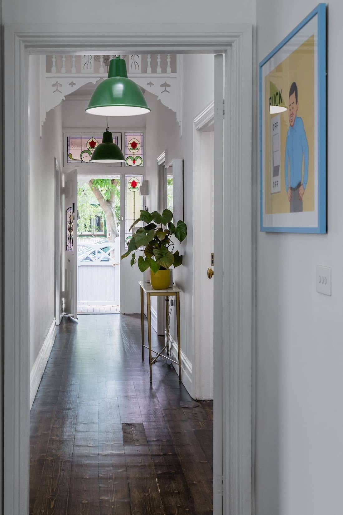 Carnegie Cottage arched doorway through hallway