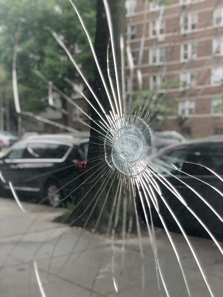 Cracked glass and how to repair