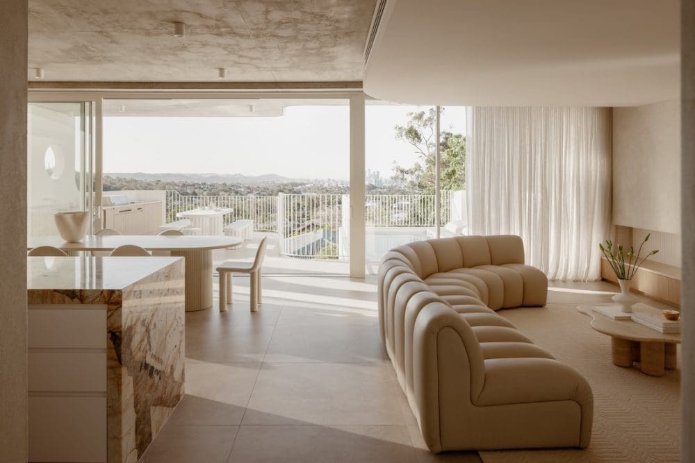 Dining and living room with views to outdoor entertaining space at Gréce