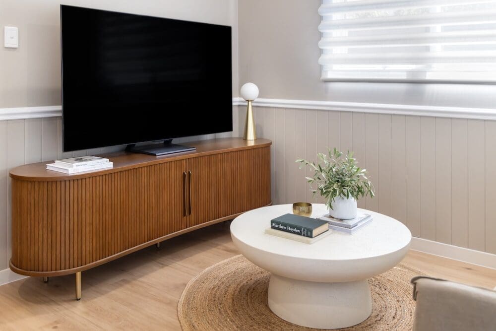 TV space in Alisa and Lysandra coastal heritage Tudor AirBnB