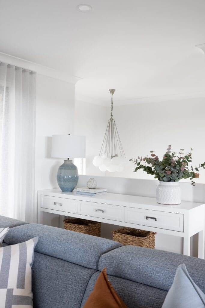 White console table in Hamptons styling