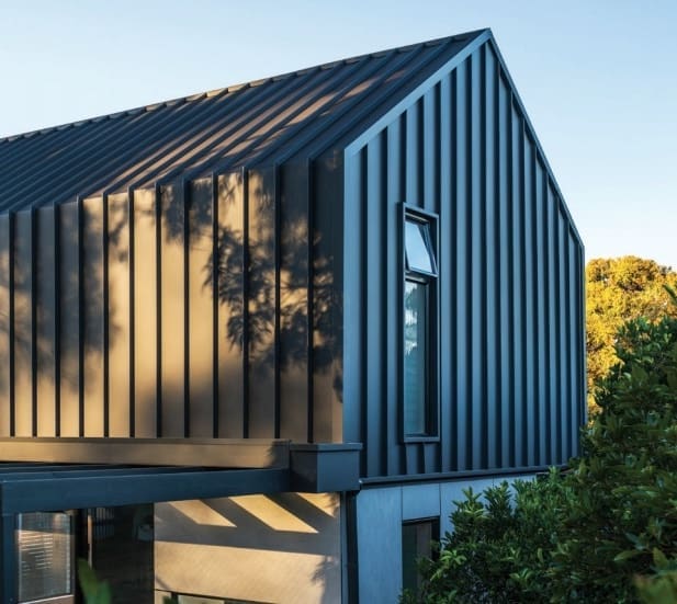 Standing seam metal room