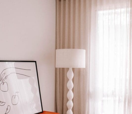 Bottle floor lamp