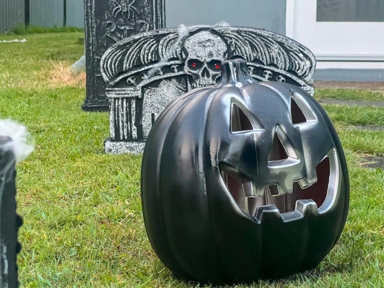 Kmart hack Halloween pumpkin